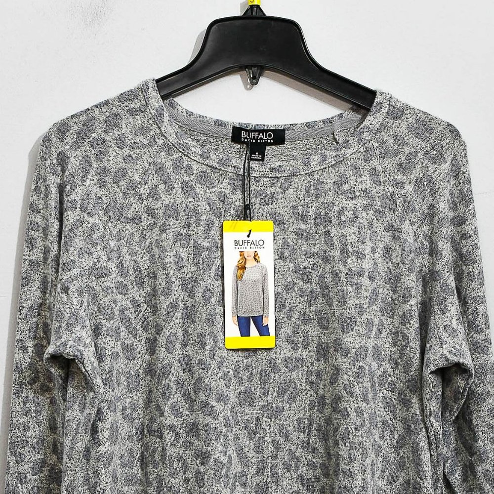 NWT Buffalo David Bitton Ladies’ Printed Long Sleeve Cozy Top Heather Grey- - Picture 3 of 5